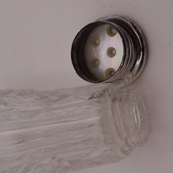 Set of Two 925 Sterling Silver Top Salt Shakers - Picture 13 of 16